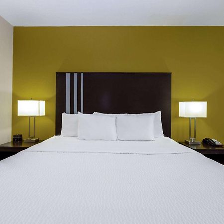 La Quinta By Wyndham Artesia Hotel Ngoại thất bức ảnh
