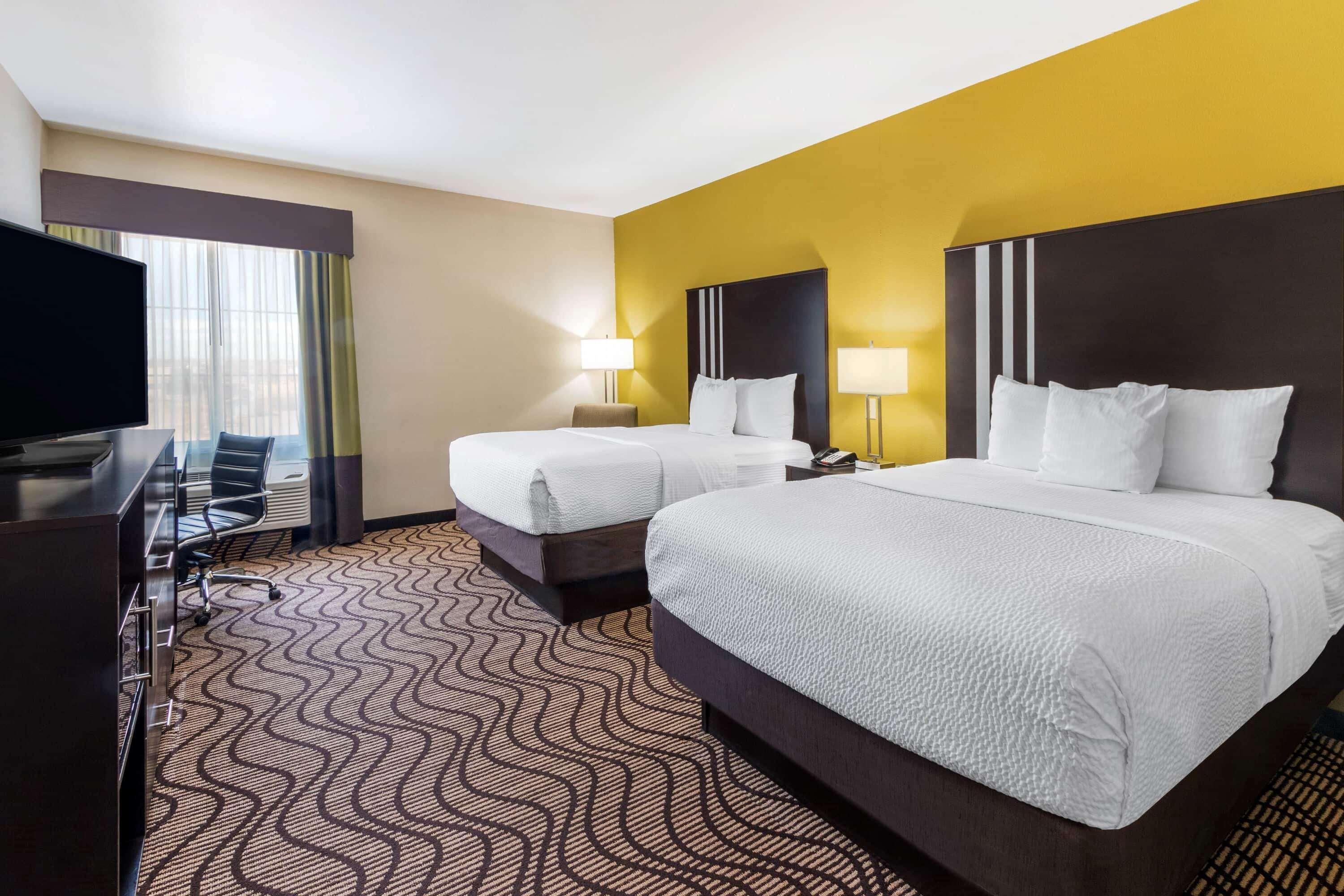 La Quinta By Wyndham Artesia Hotel Ngoại thất bức ảnh
