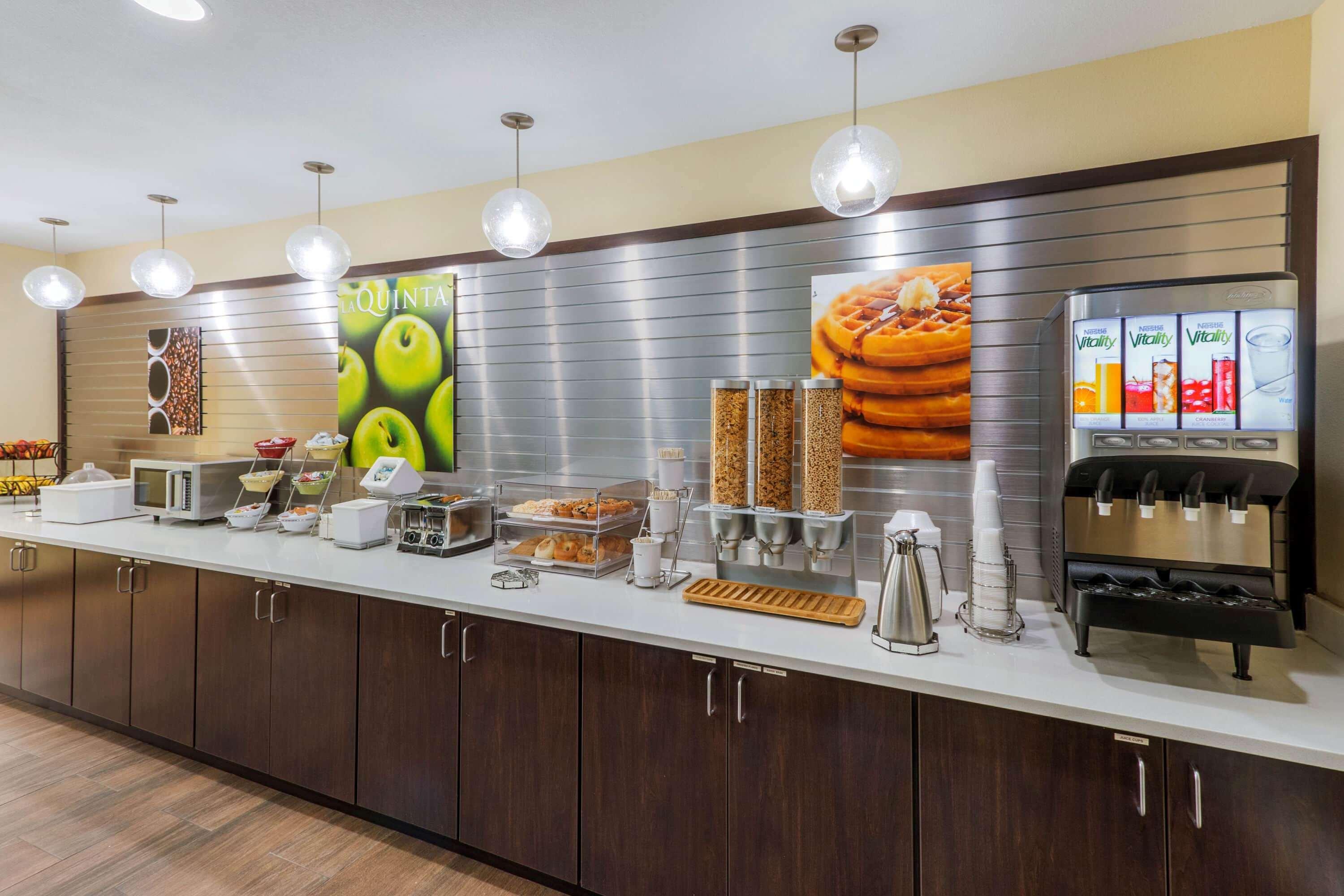 La Quinta By Wyndham Artesia Hotel Ngoại thất bức ảnh