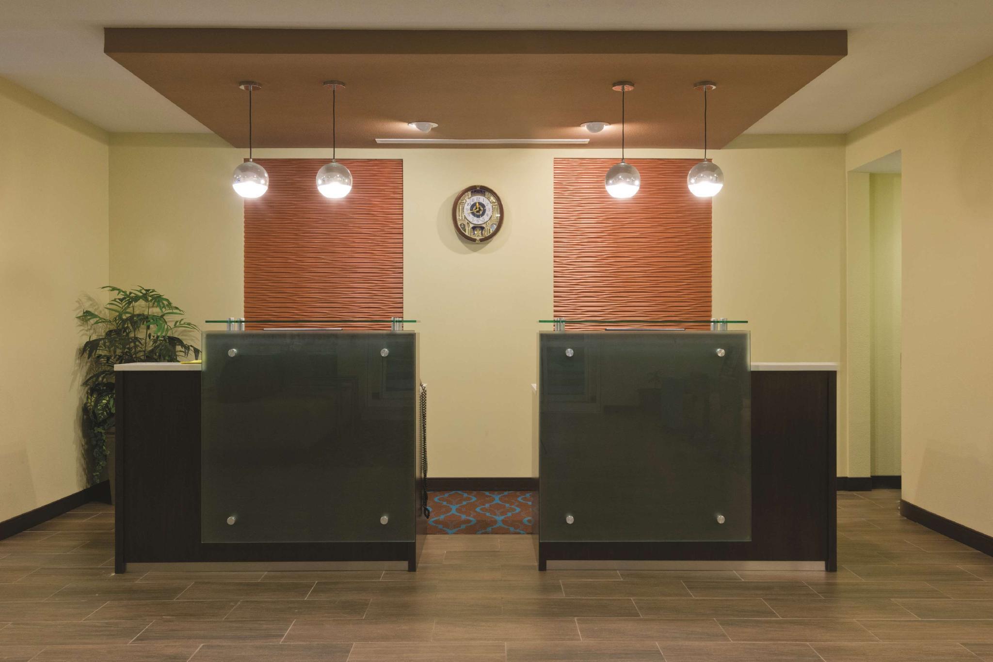 La Quinta By Wyndham Artesia Hotel Ngoại thất bức ảnh