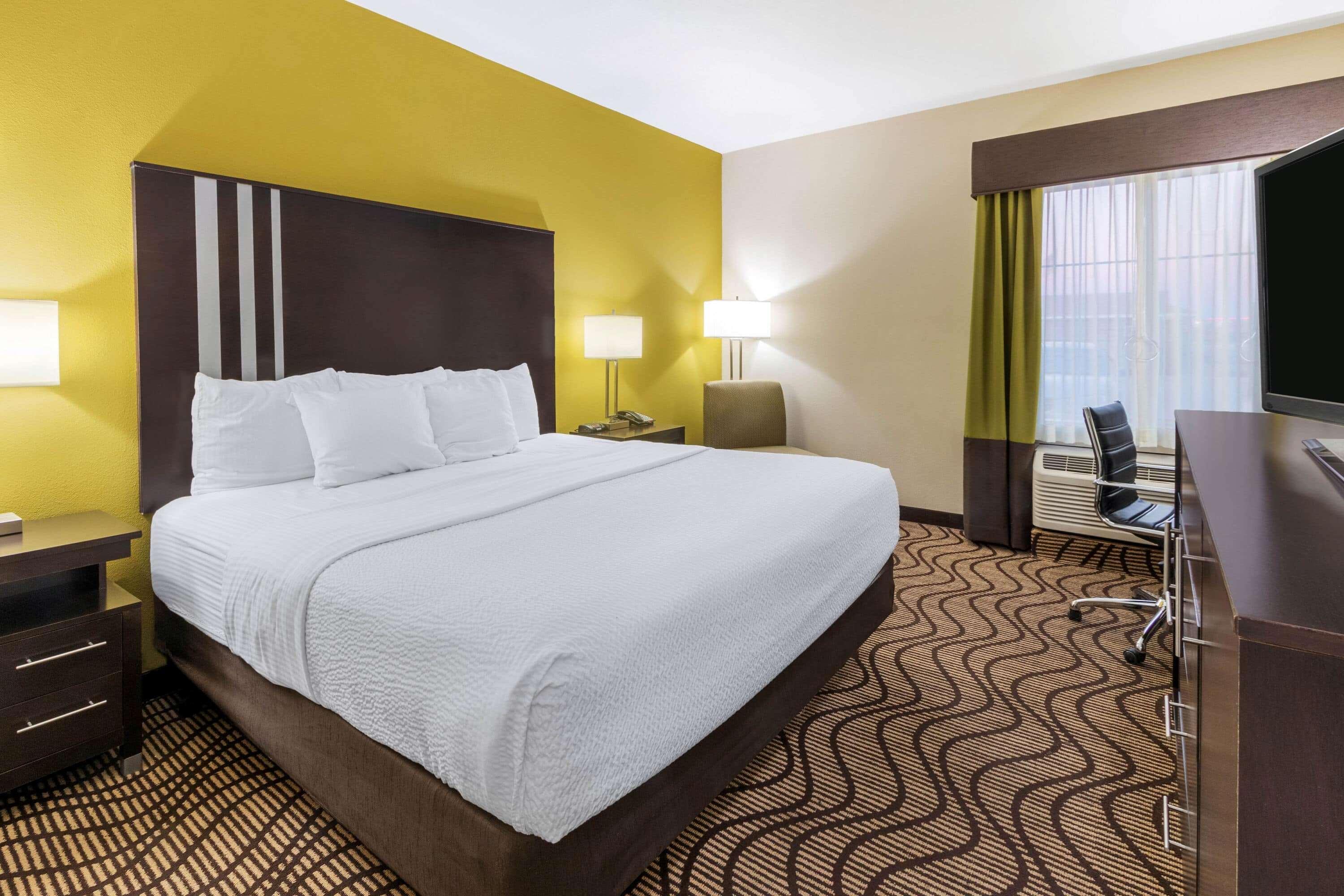 La Quinta By Wyndham Artesia Hotel Ngoại thất bức ảnh