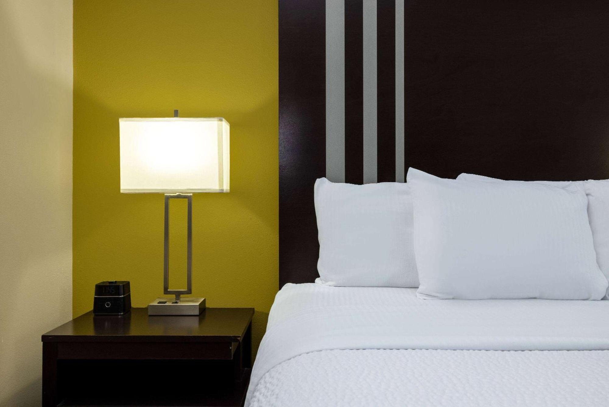 La Quinta By Wyndham Artesia Hotel Ngoại thất bức ảnh