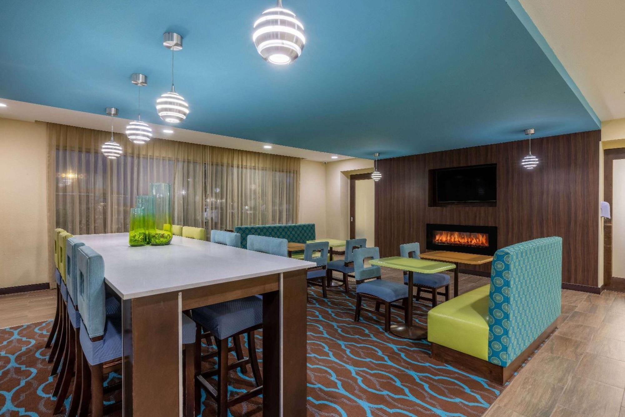 La Quinta By Wyndham Artesia Hotel Ngoại thất bức ảnh