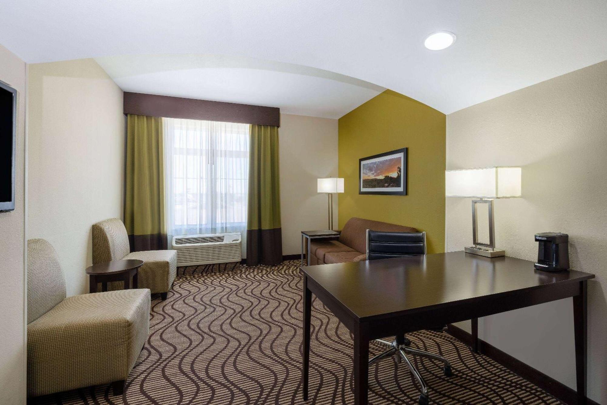 La Quinta By Wyndham Artesia Hotel Ngoại thất bức ảnh