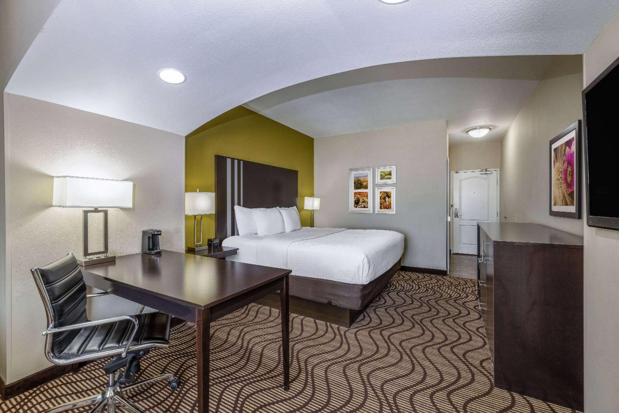 La Quinta By Wyndham Artesia Hotel Ngoại thất bức ảnh