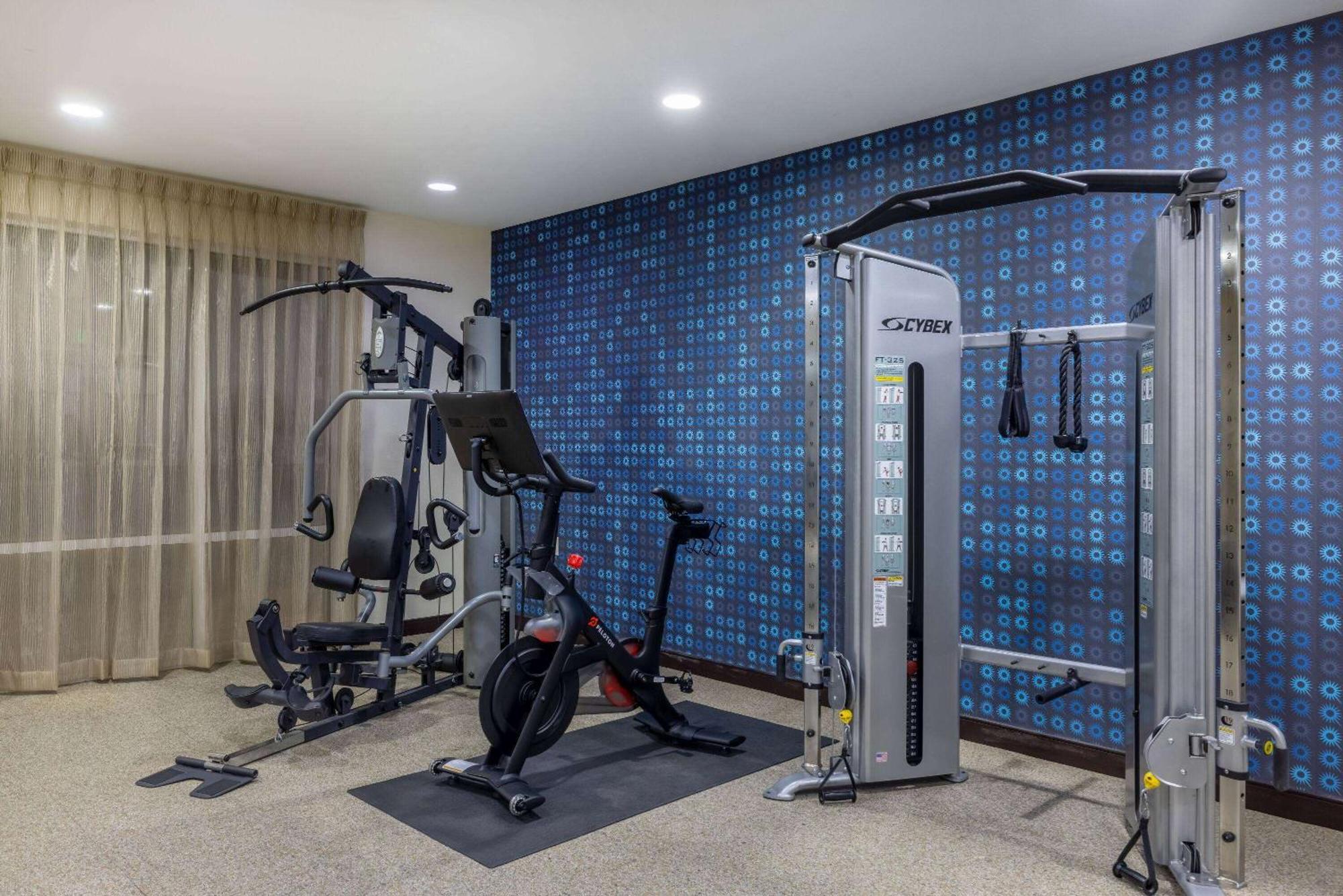 La Quinta By Wyndham Artesia Hotel Ngoại thất bức ảnh