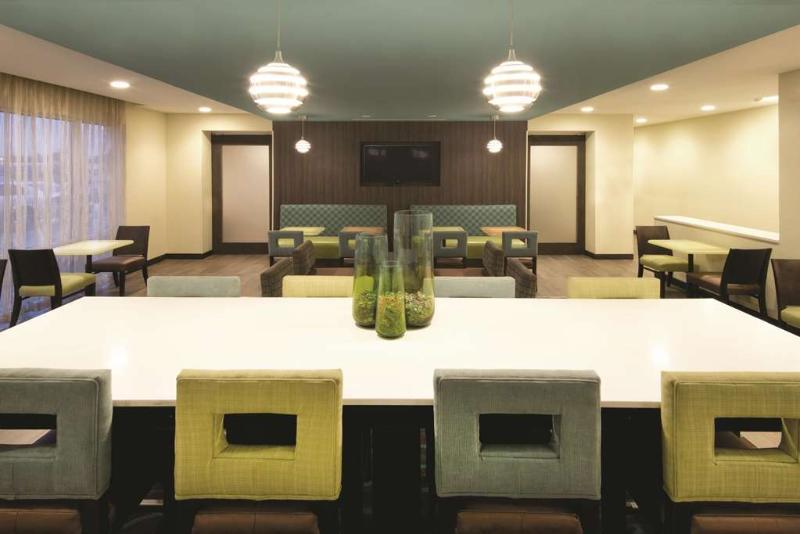 La Quinta By Wyndham Artesia Hotel Ngoại thất bức ảnh