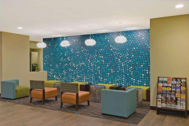 La Quinta By Wyndham Artesia Hotel Ngoại thất bức ảnh