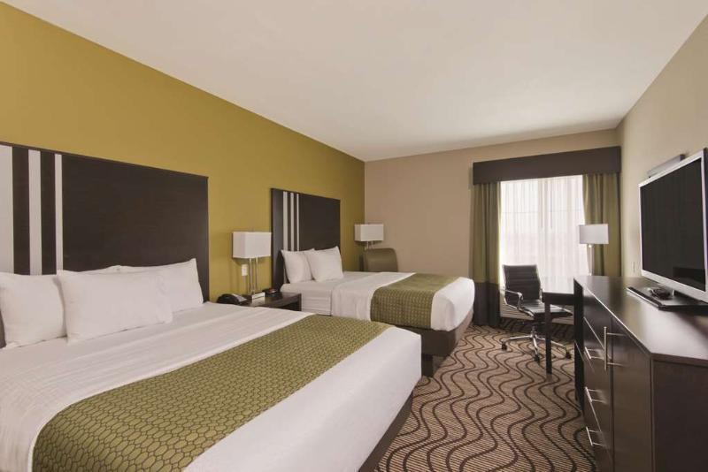 La Quinta By Wyndham Artesia Hotel Ngoại thất bức ảnh